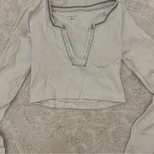 NWOT Urban Outfitters trendy top